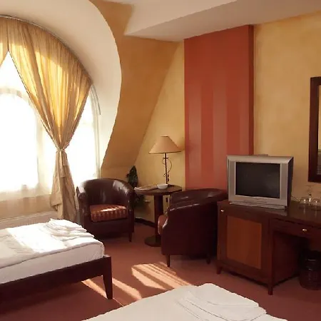 雷金特俱乐部酒店 3* Ni