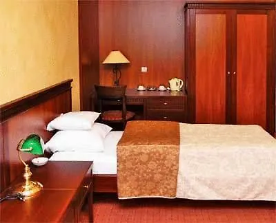 The Regent Club Ni