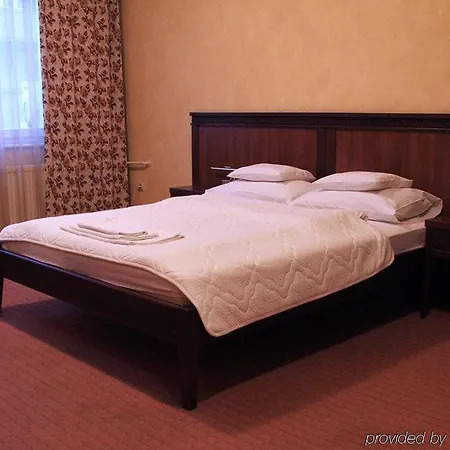 The Regent Club 3*