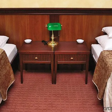 雷金特俱乐部酒店 酒店