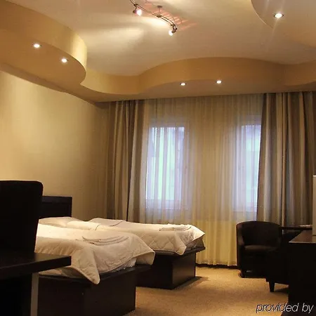 雷金特俱乐部酒店 3*