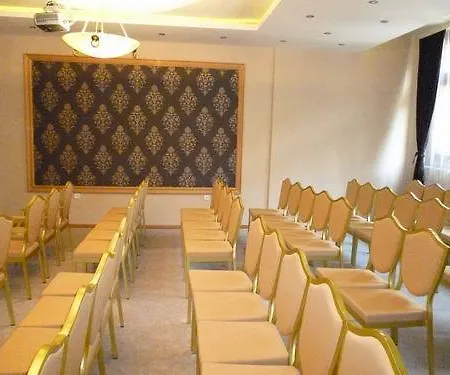 酒店 雷金特俱乐部酒店 3*