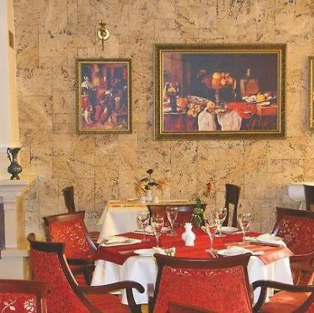 雷金特俱乐部酒店