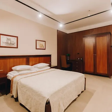 雷金特俱乐部酒店 酒店