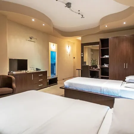 The Regent Club 3*
