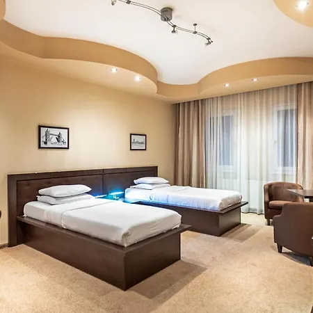 The Regent Club Hotel Ni